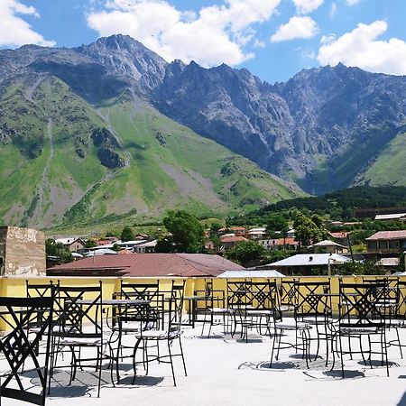 Mount Inn Kazbegi Exterior photo